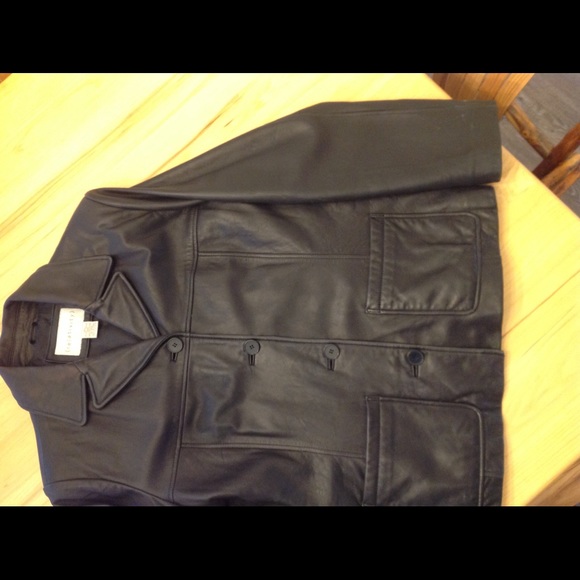 Leather jacket - Picture 5 of 8